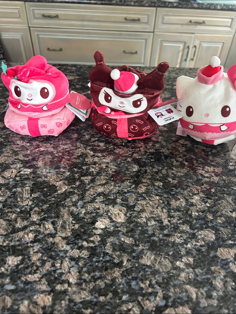 TEETURTLE REVERSIBLE 4" PLUSHIES HELLO KITTY LOT OF 3 NWT